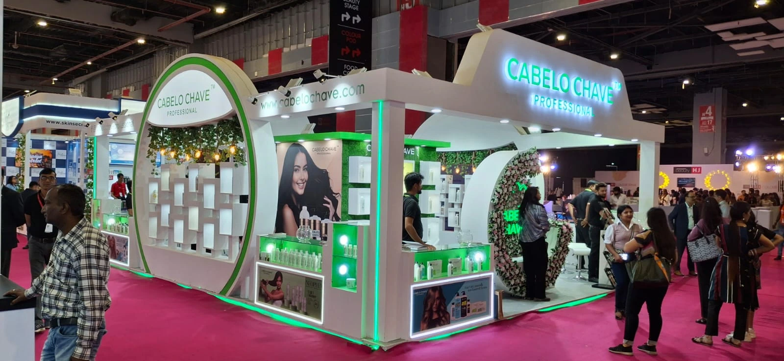 Custom Stall Design & Build